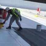 دهان عازل للماء والحرارة للأسطح بأبوظبي